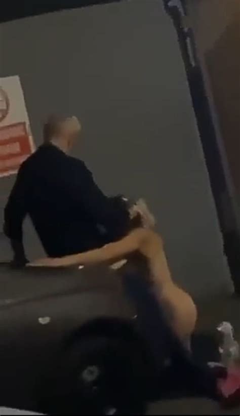 Naked Girlfriend Giving Sugar Daddy Blow Job In Public Wow News