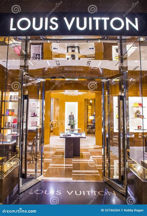 Louis Vuitton Las Vegas Strip Stores The Art Of Mike Mignola