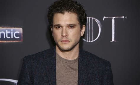 Kit Harington Checked Into A Luxury Rehab Facility For Stress And Alcohol Air Herald