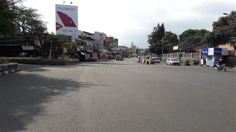 Jalan Setiabudi Bandung Daerah Metropolitan Yang Ramai Dikunjungi