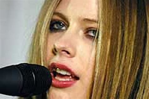 Avril Lavigne Banned From Malaysia Mirror Online