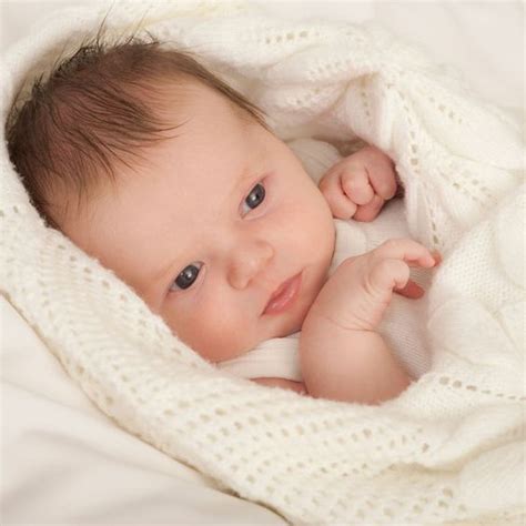 Arriba 96 Foto Tiernos Imagenes De Bebes Recien Nacidos Mirada Tensa