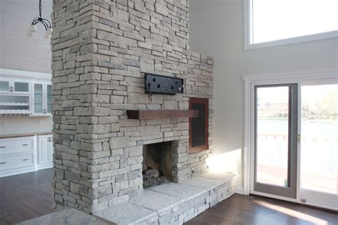 Ledge Stone Veneer Fireplaces Farmhouse Living Room Chicago By