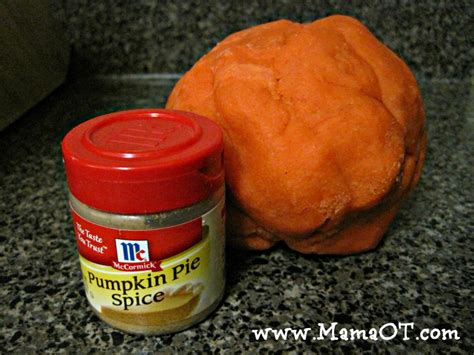 Pumpkin Pie Scented Play Dough