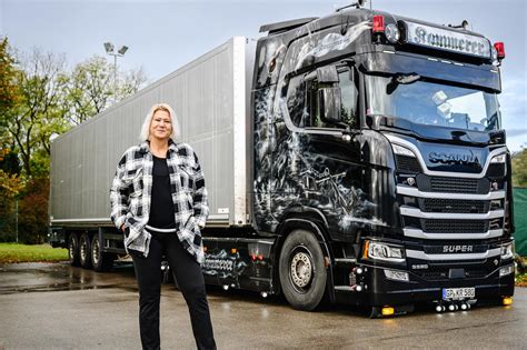 Trucker Babe Marina Schimpfkäse Aus Heidenheim Von Der Ostalb In Die