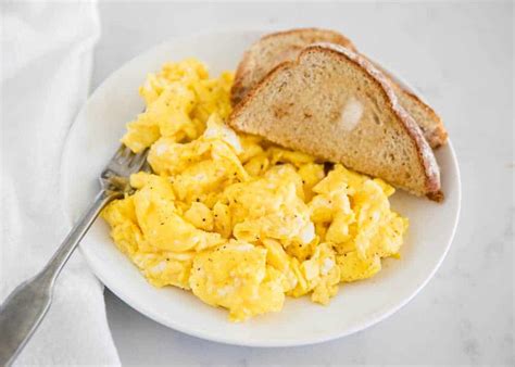 How To Make The Perfect Scrambled Eggs I Heart Naptime