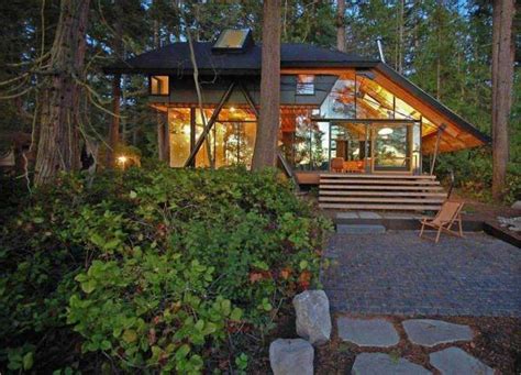 10 Most Beautiful Forest Houses Forest House Glass Cabin House In