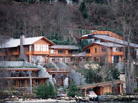Photograph of jeff bezos by dan swartz. Jeff Bezos Medina Washington Bill Gates House | Unbeliefe