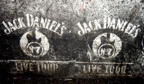 Бутылка jack daniels джек блэк принты для плакатов бутылочные этикетки хипстер девушки печенье корнхол. Jack Daniel's Live Tour stencil promo (2) | Flickr - Photo ...