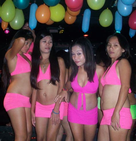 Filiipina Bargirl Hotties From Lips In Subic Bay Barrio Barretto