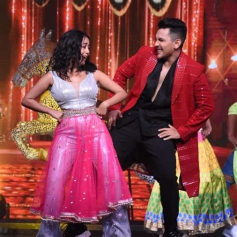 Indian Idol 11 Grand Finale Neha Kakkar Reveals Aditya Narayans Wedding Plans