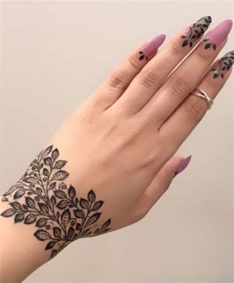 Top 25 Simple And Beautiful Mehndi Designs To Inspire You