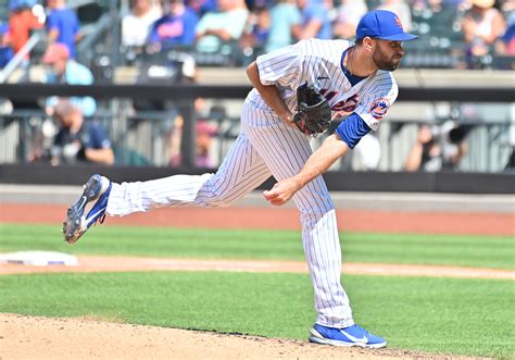 David Peterson delivers again for Mets in Game 1 victory
