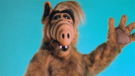 Alf Is The Latest 1980s Sitcom To Get A Tv Reboot — Quartz