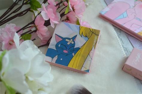 Sailor Moon X Colourpop Cats Eye Pressed Powder Blush Review And Swatch