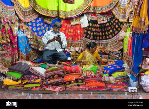 Law Garden Night Market Ahmedabad Gujarat India Stock Photo Alamy