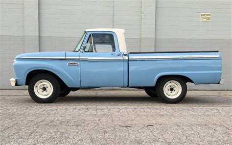1965 Ford F100 5 Barn Finds