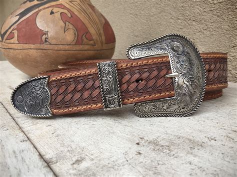 Vintage Silver Tone Western Belt Buckle For Men On Genuine Leather Belt