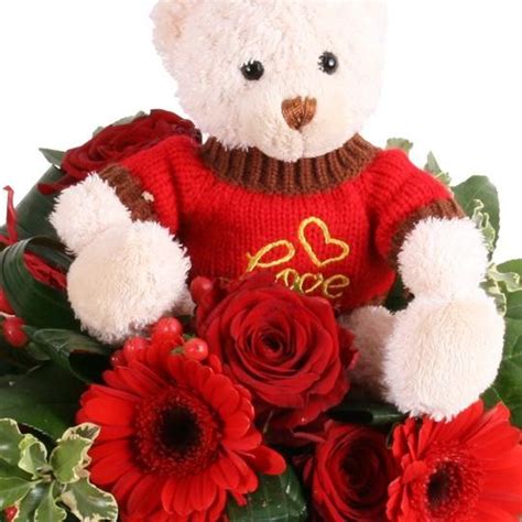 Dies ist ein süßer bär aus künstlichen rosen. Blumenstrauß Zärtliche Träume - Blumen zum Valentinstag ...