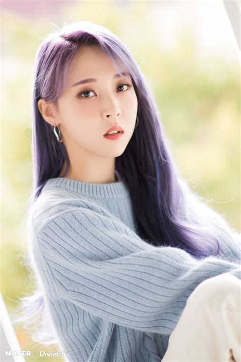 Mamamoo's moonbyul brings her full strength as a performer to the forefront with the release of eclipse. mamamoo's moonbyul reigns with fierce duality in 'eclipse' music video. Moon Byul MAMAMOO : Ses vidéos (92)