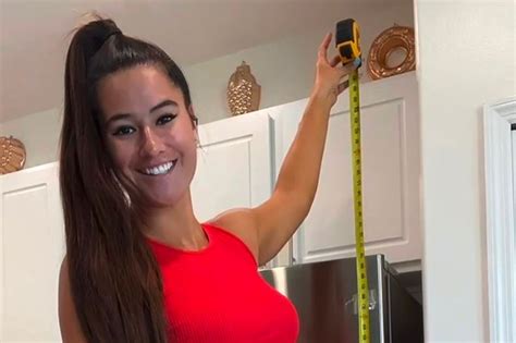 Woman Who Is 6ft2 Makes £80000 A Month On Onlyfans