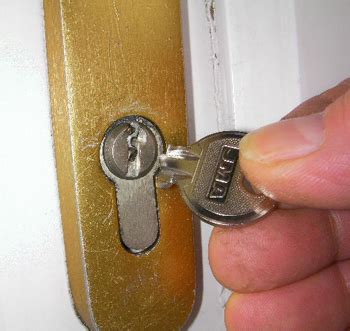 How to get a broken key out of a door. Door Problems to Watch Out for