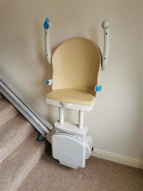 Stairlifts For Narrow Stairs Here Are Your Options Leodis Stairlifts