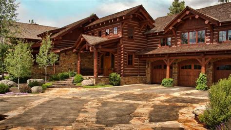 See The Montana Mansion Built Lincoln Log Style I Want The Back Yard