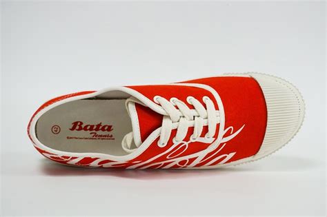 Oživte svůj outfit nestárnoucími teniskami baťa hotshots. Bata puts fresh spin on shoes with Coca-Cola collaboration ...