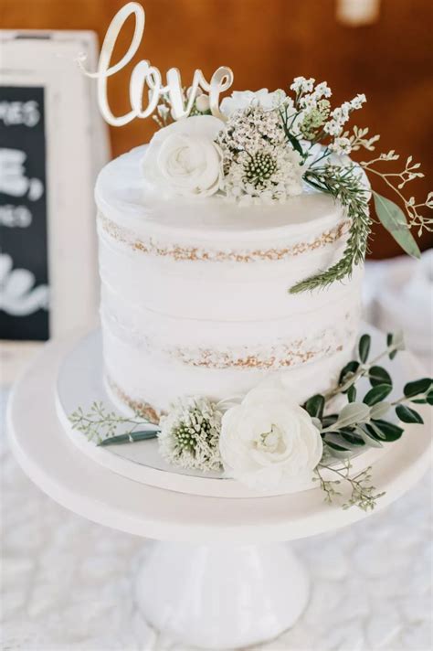 30 summer wedding cakes that we can t get enough of