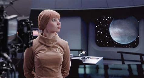 Star Trek Pilot The Cage Gets A Hologram Recreation