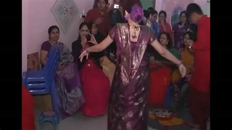 Bangla Holud Dance Bangla Wedding Dance Village Girl Dance Youtube