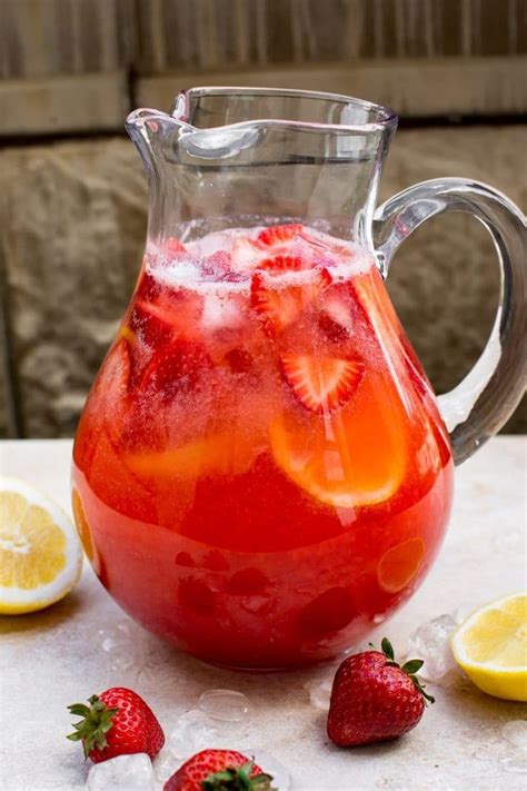 Strawberry Lemonade Recipe Drink Recipes Nonalcoholic Alcoholic Punch Recipes Homemade
