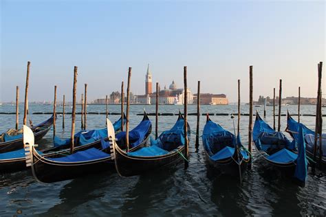 Venice Italy Gondole Di Venezia Venetian Gondolas Vi Flickr
