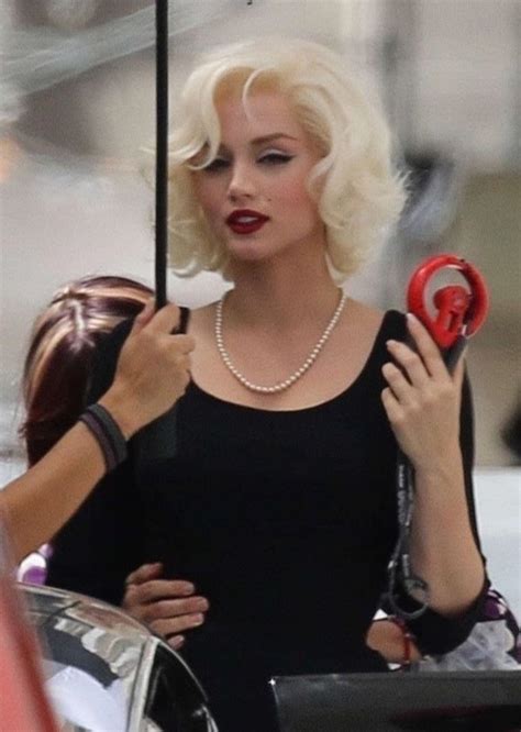 Ana De Armas Vs Marilyn Monroe - Ana De Armas Groundbreaking Blonde A 