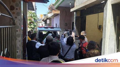 Seorang Mahasiswa Ditemukan Tewas Gantung Diri Di Surabaya