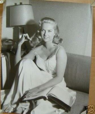 Martha Hyer In Lingerie Busty Candid News Photo S