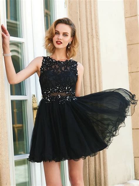 Sexy Black Homecoming Dresses Sheer Lace Beading Short Little Black