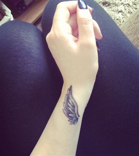 60 Most Beautiful And Breathtaking Small Wrist Tattoos Design Ideas To