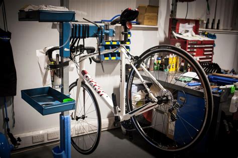 Make a pvc piping bike repair stand for around or less than 10$, depending on where you shop. Diy Bike Stand Trainer For Maintenance Pvc Mountain Pipe ...