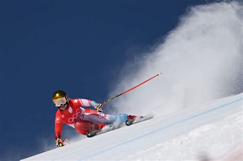 Ski Alpin Romane Miradoli Simpose Sous Les Yeux De Roger Federer