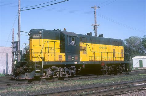 Candnw Gp7 4443 Chicago And North Western Railway Gp7 4443 At Flickr