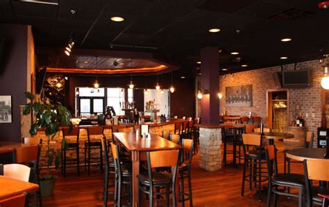 Buck And Honeys Restaurant Sun Prairie Wi Booking Information And Music Venue Reviews