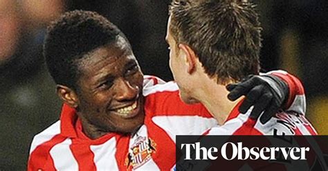 Asamoah Gyan Hits It Off With Sunderlands Fans Sunderland The Guardian