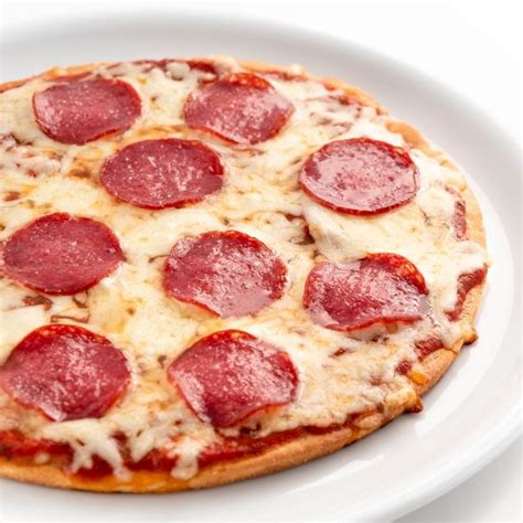 Yummy Keto Pepperoni Pizza