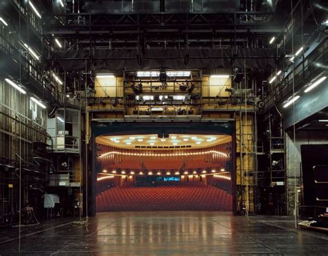 15 Photos Of What Actors See When Theyre Onstage Backstage Theatre
