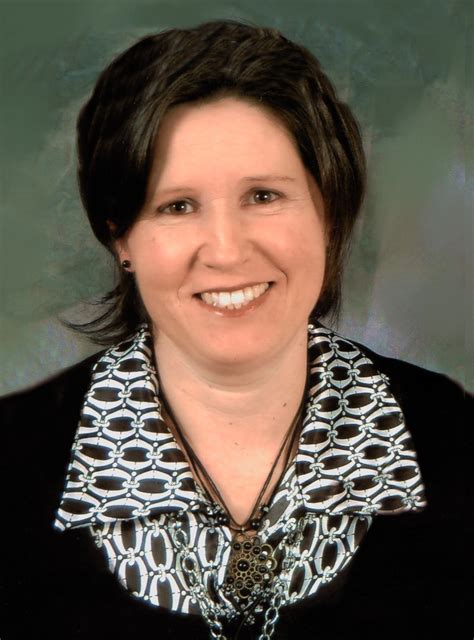 Miguel beltrão ribeiro ferreira occupies the position of chairman of semae sa de cv, chairman at world housing solutions sgps and chairman of jet cooler águas e cafés sa. Faleceu Lúcia Ribeiro Ferreira