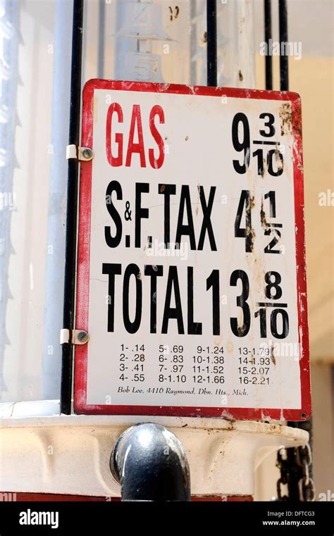 Gas Price Sign High Resolution Stock Photography And Images Alamy