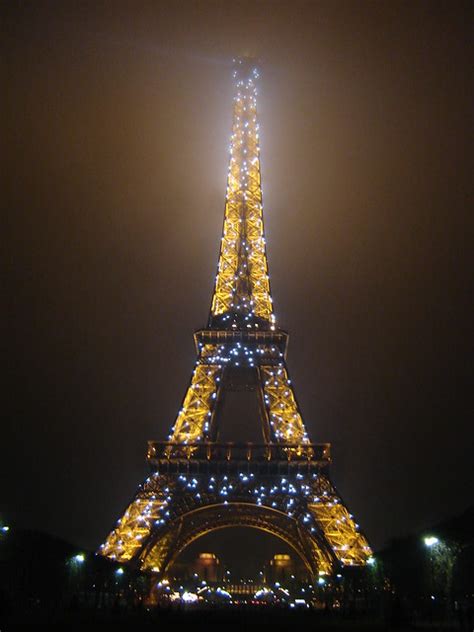 Eiffel Tower With Christmas Lights Explore Mb Schofield Flickr