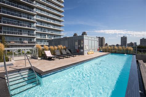 Condo Swimming Spots An Infinity Pool With A View In Midtown